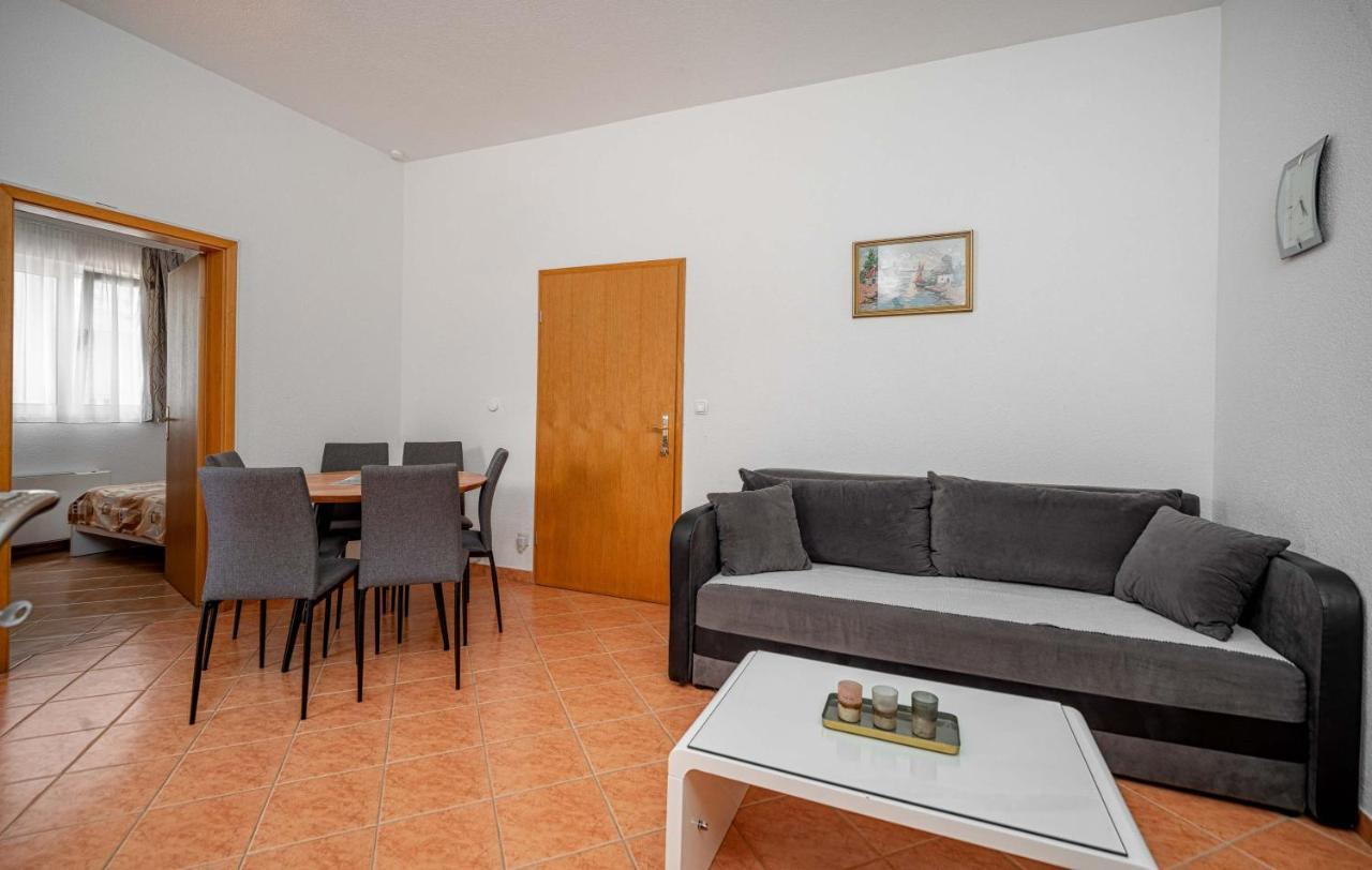 וודיצה Apartments Miskovic מראה חיצוני תמונה